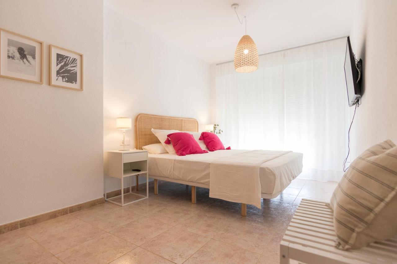 Beach Paradise Flat In Denia Centre W/ Large Pool Luaran gambar