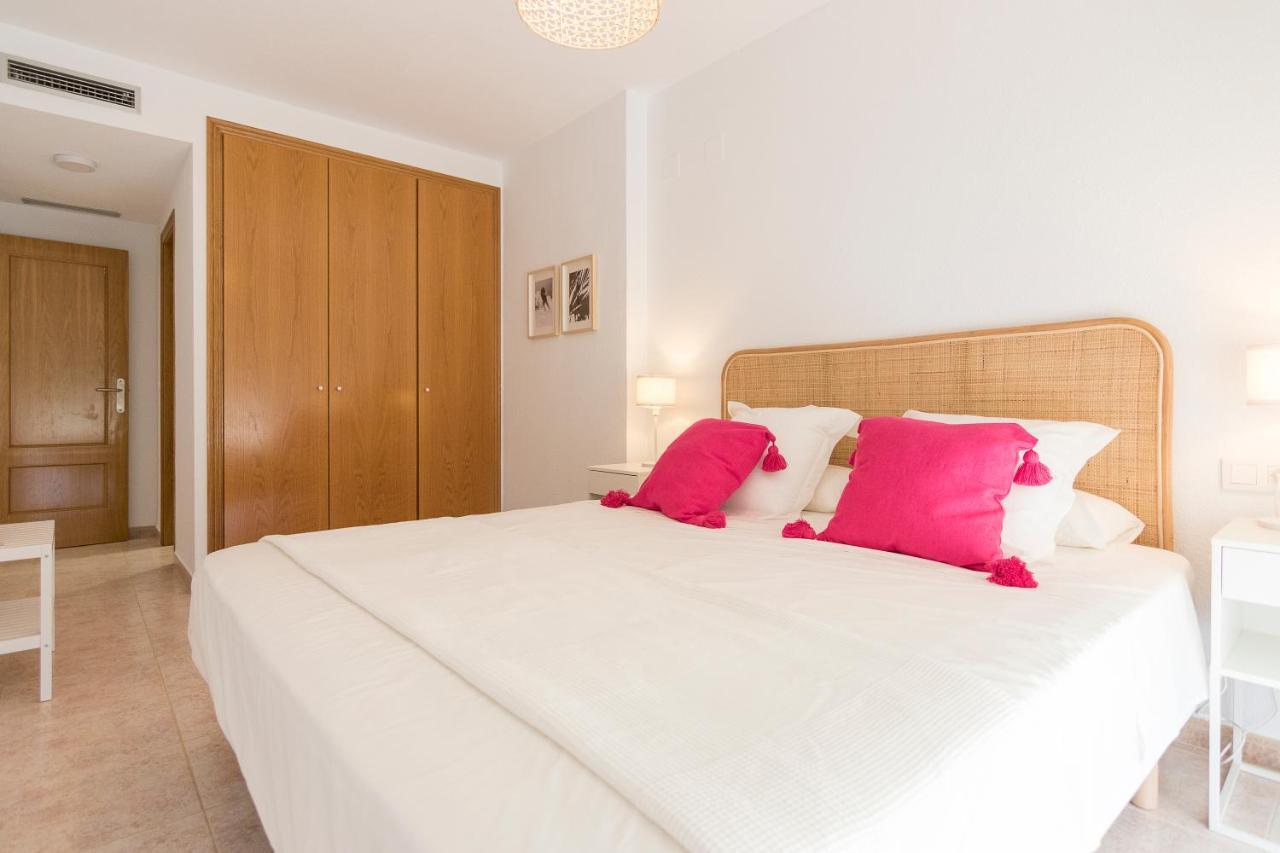 Beach Paradise Flat In Denia Centre W/ Large Pool Luaran gambar